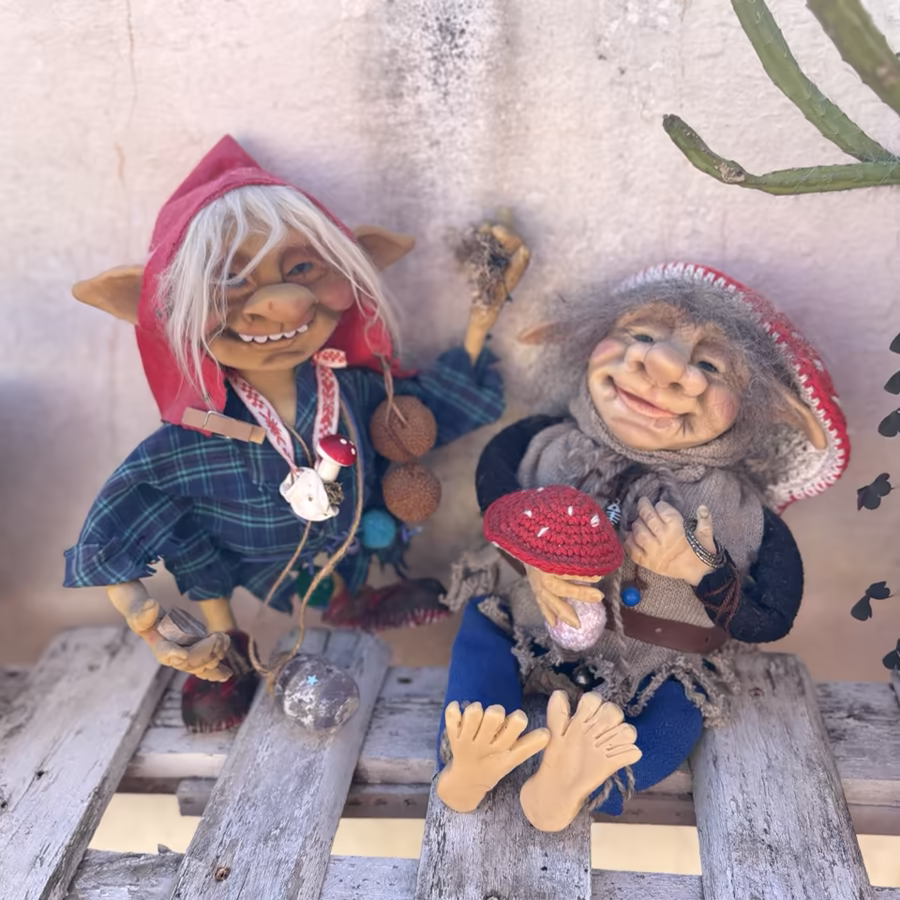 Compañeros duendes descansando juntos